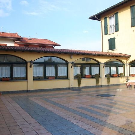 Albergo Ristorante Quadrifoglio Urgnano Zewnętrze zdjęcie