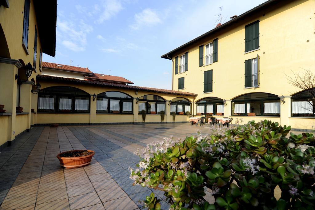 Albergo Ristorante Quadrifoglio Urgnano Zewnętrze zdjęcie
