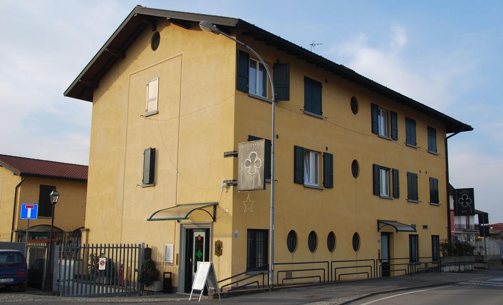 Albergo Ristorante Quadrifoglio Urgnano Zewnętrze zdjęcie